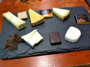 Cheeses chocolate samples daan uttien 072015.jpg